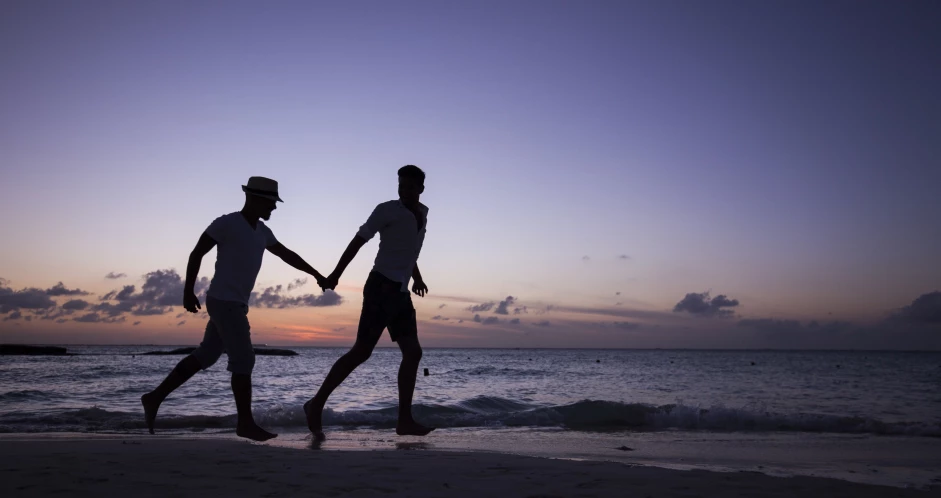 quiberon-city-break-france-bretagne-vacances-gays-guys-travel